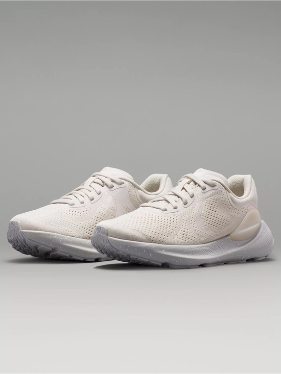 lululemon athletica Shoes - Like New Lululemon Womens Beyondfeel Running Shoe size 7